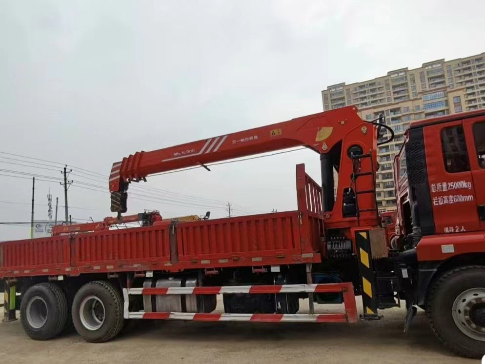 Used Shacman Crane weichai 270HP